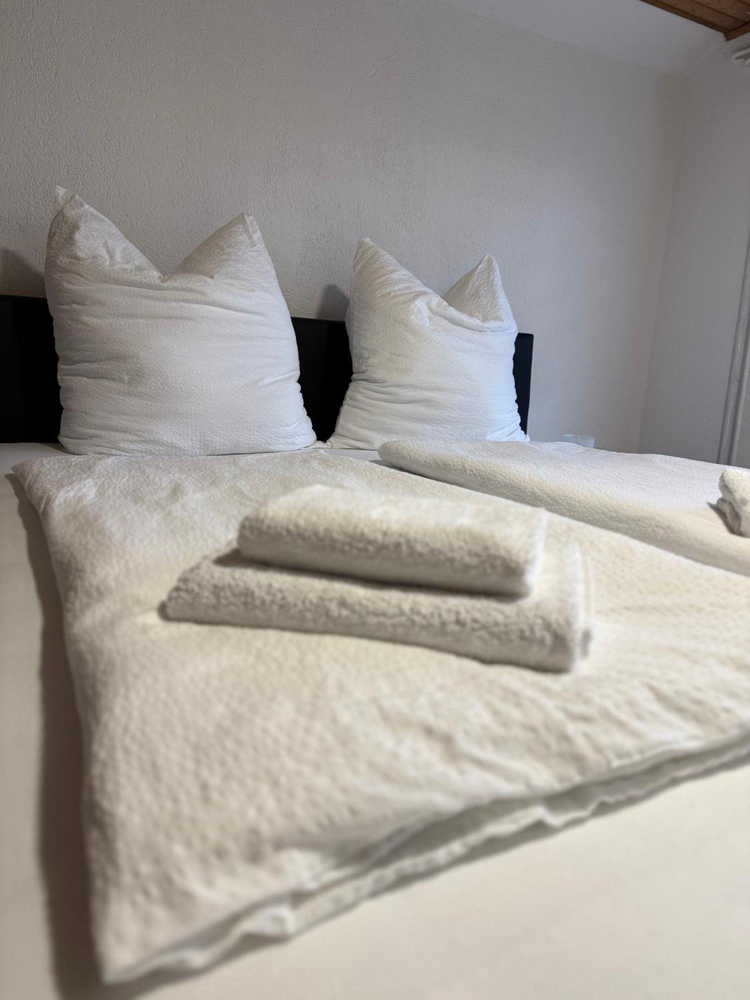 Gemuetliche 2 Zimmer Wohnung Bad Hersfeld Exteriör bild